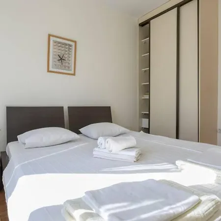 Apartament Very Nice Two Bedroom In Near Dubrovnik - B